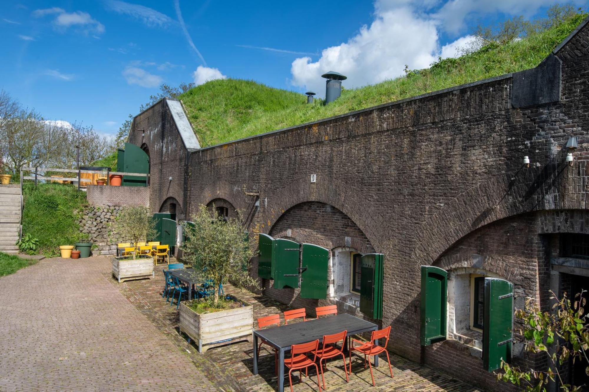 Fort Vuren Exteriér fotografie